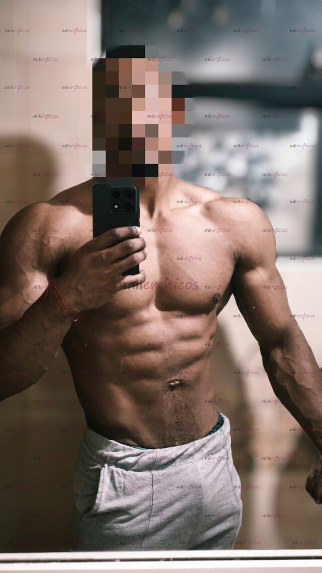 FOTOS DE SCORT NEGRO MÚSCULOSO PARA CABALLEROS EXIGENTES