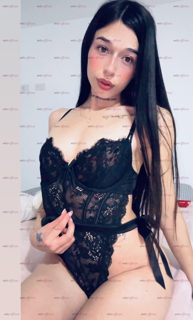 FOTOS DE DELICIOSA FLACA CON CLITORIS GRANDE Y VAGINA ROSADITA.