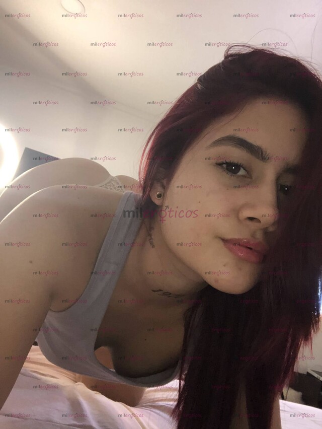 FOTOS DE UNA DIOSA EN LA CAMA , PLACER ABSOLUTO, JOVEN Y APRETADITA.