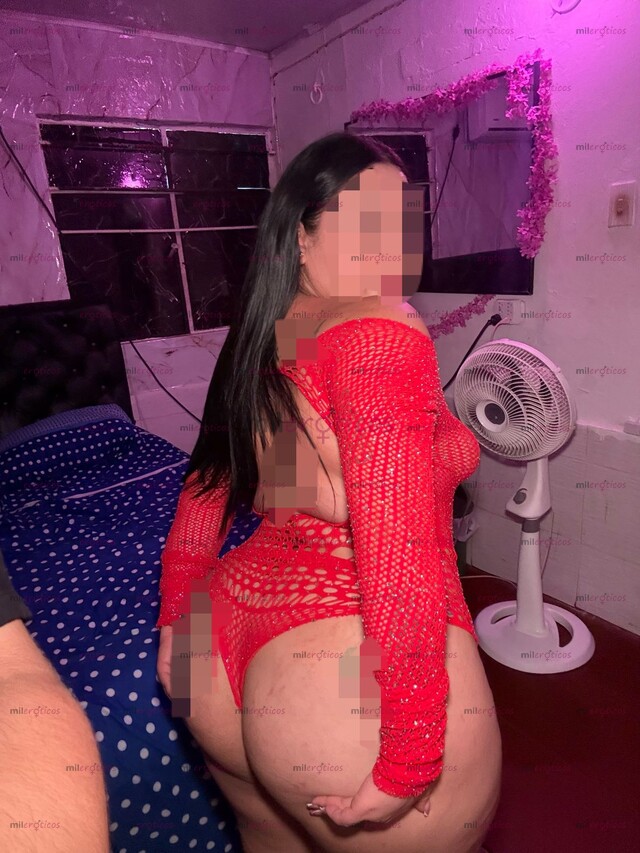 FOTOS DE LAU HERMOSA GORDITA BLANQUITA TODA UNA PERRITA SUMISA VEN Y CLAVAME