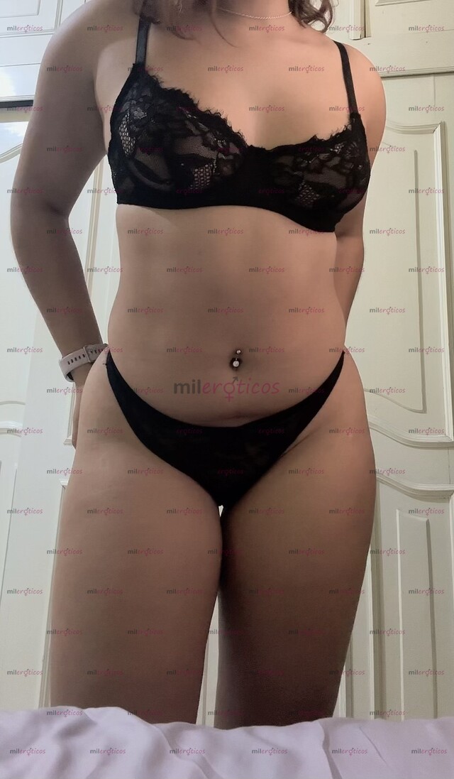 FOTOS DE DAYANNA JOVENCITA DE 21 AÑOS, HERMOSA Y SIMPÁTICA