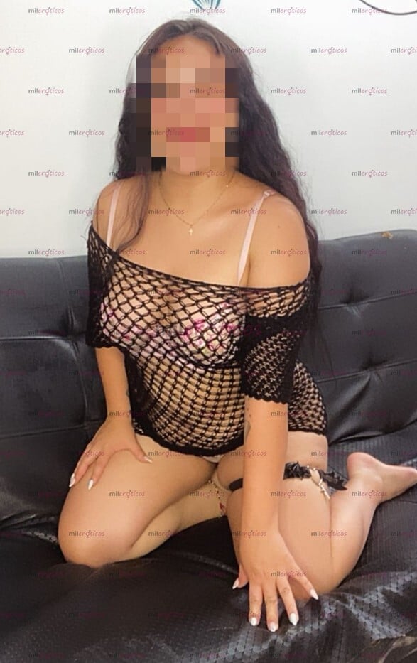 FOTOS DE EMILY HERMOSA Y ARDIENTE NUEVA EN LA PÁGINA ENCANTADORA ACTITUD Y CON SITIO
