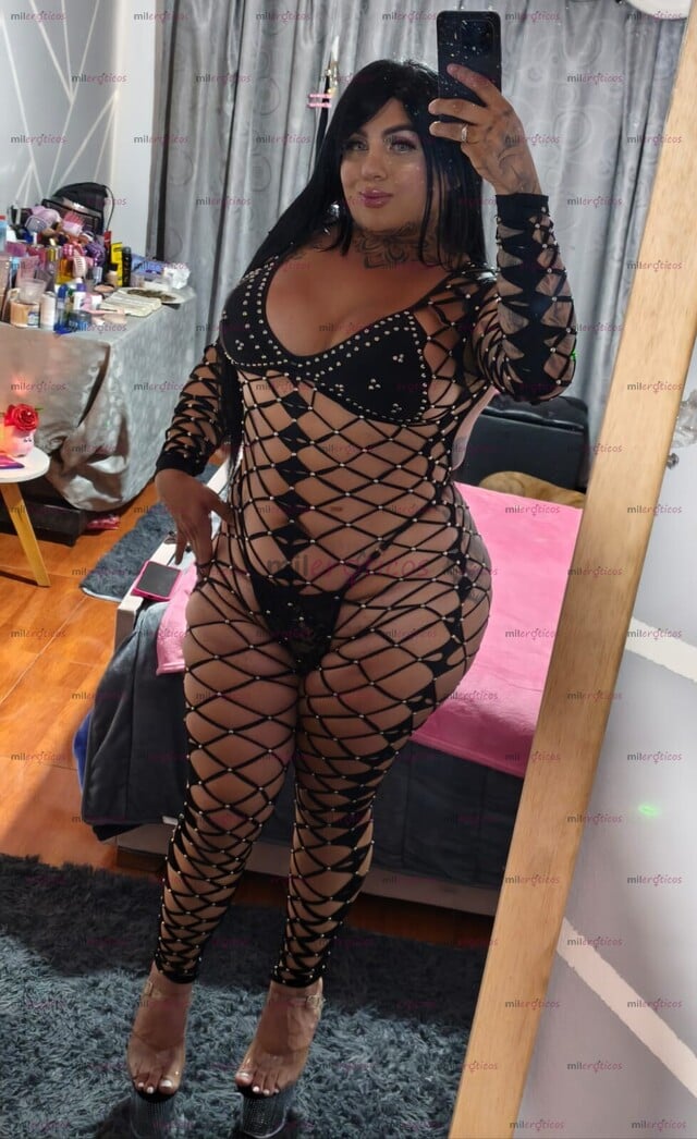 FOTOS DE VANIAA RICA Y HERMOSA TRANS FEMENINA CON EL CULO GRANDE Y TETAS VOLUMINOSAS