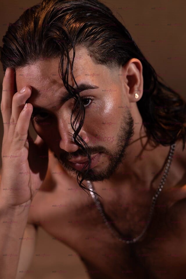 FOTOS DE MACHO PELUDO, VERGON Y VERSATIL , COMPLACIENTE Y SUPER BUENA VIBRA