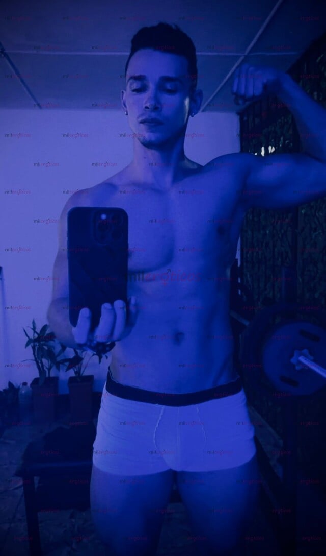 FOTOS DE APASIONADO DE GYM LISTO PARA COMPLACERTE