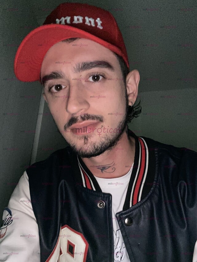 FOTOS DE JOVEN SERIO, DISCRETO , CONFIABLE Y VERGON