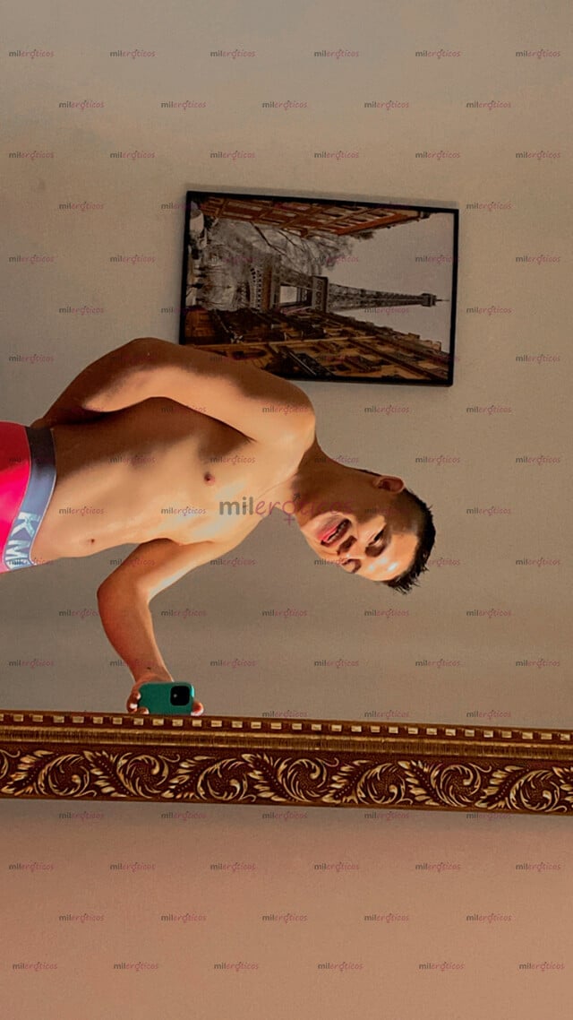 FOTOS DE LEON JOVEN MASCULINO, EXTROVERTIDO CON GANAS DE HACER TUS FANTASÍAS REALIDAD