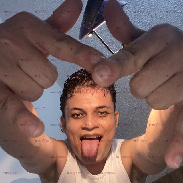 FOTOS DE LEON JOVEN MASCULINO, EXTROVERTIDO CON GANAS DE HACER TUS FANTASÍAS REALIDAD