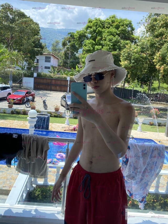 FOTOS DE JOVEN SERIO PAISA VERSÁTIL DISPONIBLE 24 HORAS