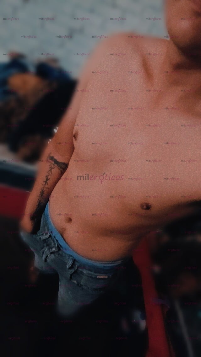 FOTOS DE JOVEN DELGADO MEXICANO COGE MADURAS $600 X 1HORA