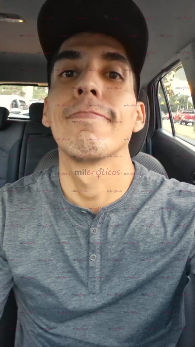 FOTOS DE ALEX, 31 AÑOS , ACT , MORENO Y DEPORTISTA.