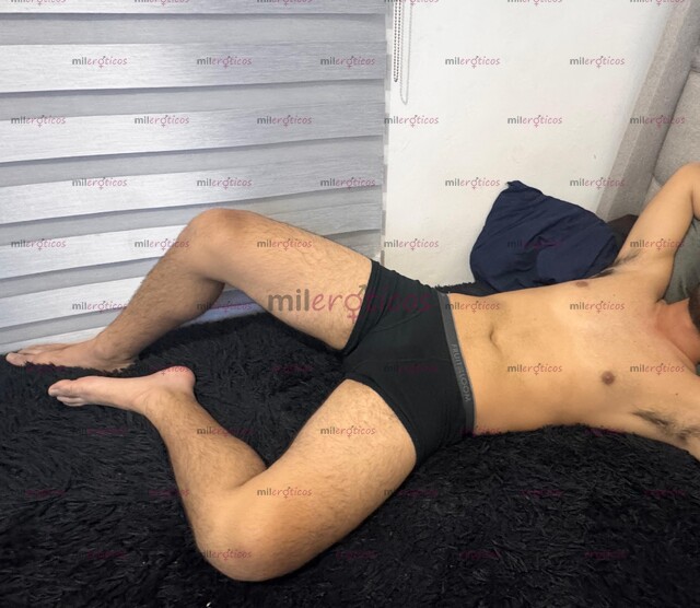 FOTOS DE JOVEN GUAPO, ALTO Y ATRACTIVO OFRECE SERVICIO A MUJERES Y PAREJAS.