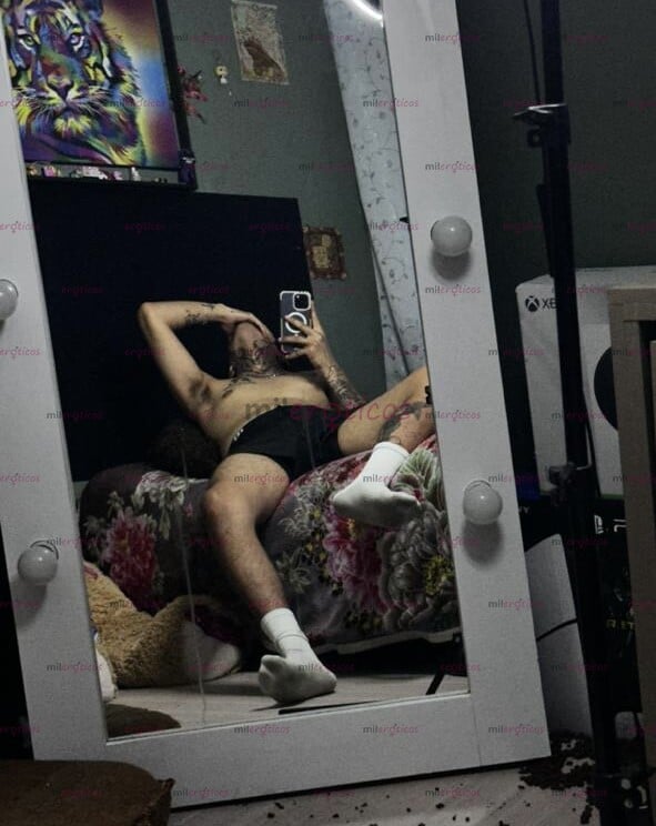 FOTOS DE CHACAL ACTIVO MORBOSO CON BUENA VERGA DISPONIBLE EN LEON O DISPONIBLE VIDEOLLA