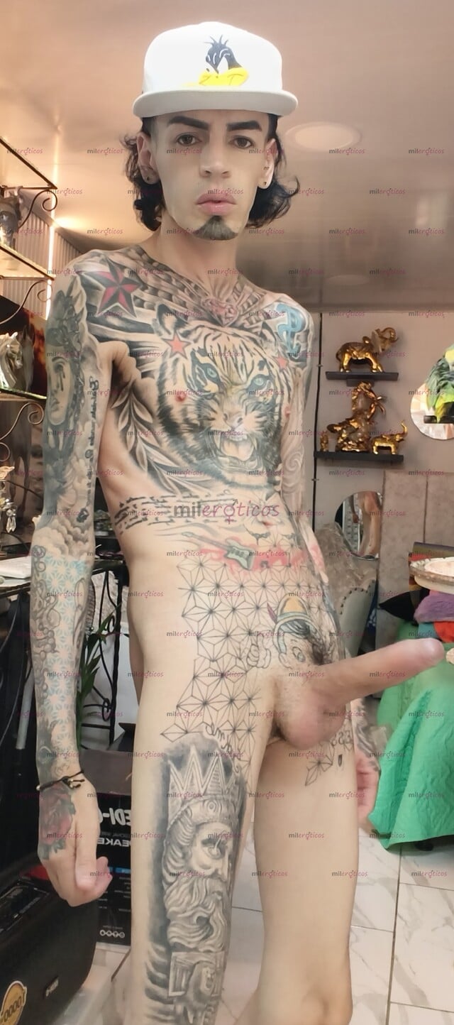 FOTOS DE FLACO ACTIVO BLANCO TATUADO MORBOSO CON SITIO