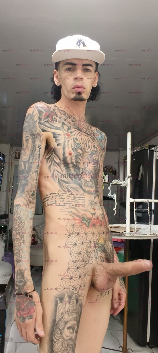 FOTOS DE FLACO ACTIVO BLANCO TATUADO MORBOSO CON SITIO