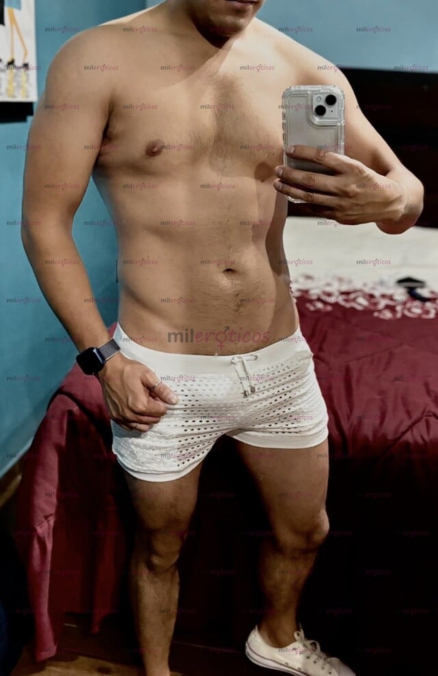 FOTOS DE JOVEN,COMPLACIENTE LISTO PARA PASARLA RICO MANDA WATSAPP