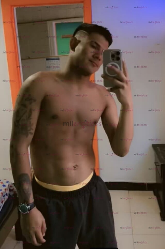 FOTOS DE JOVEN MORBOSO FETICHISTA LISTO PARA COMPLACERTE