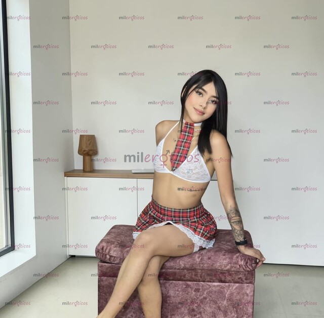 FOTOS DE ABBY SCORT DE LUJO EXOTICA PELINEGRA JOVEN 18 AÑOS