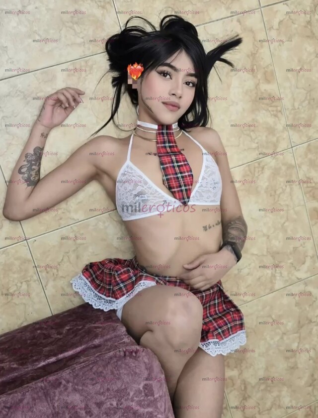 FOTOS DE ABBY SCORT DE LUJO EXOTICA PELINEGRA JOVEN 18 AÑOS