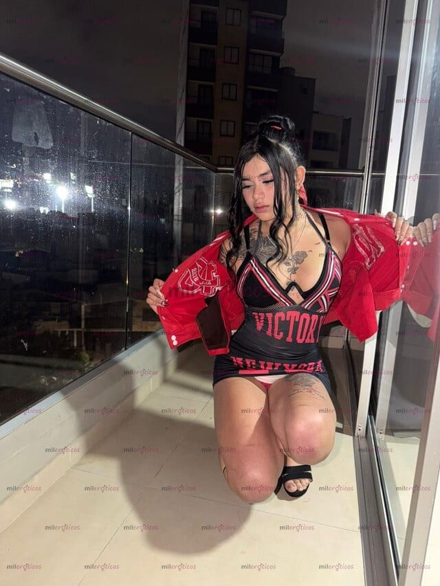 FOTOS DE MARON MODELO ESPECTACULAR CON UN CUERPO DE BARBIE VEN PARA PASAR MOMENTOS RICOS.