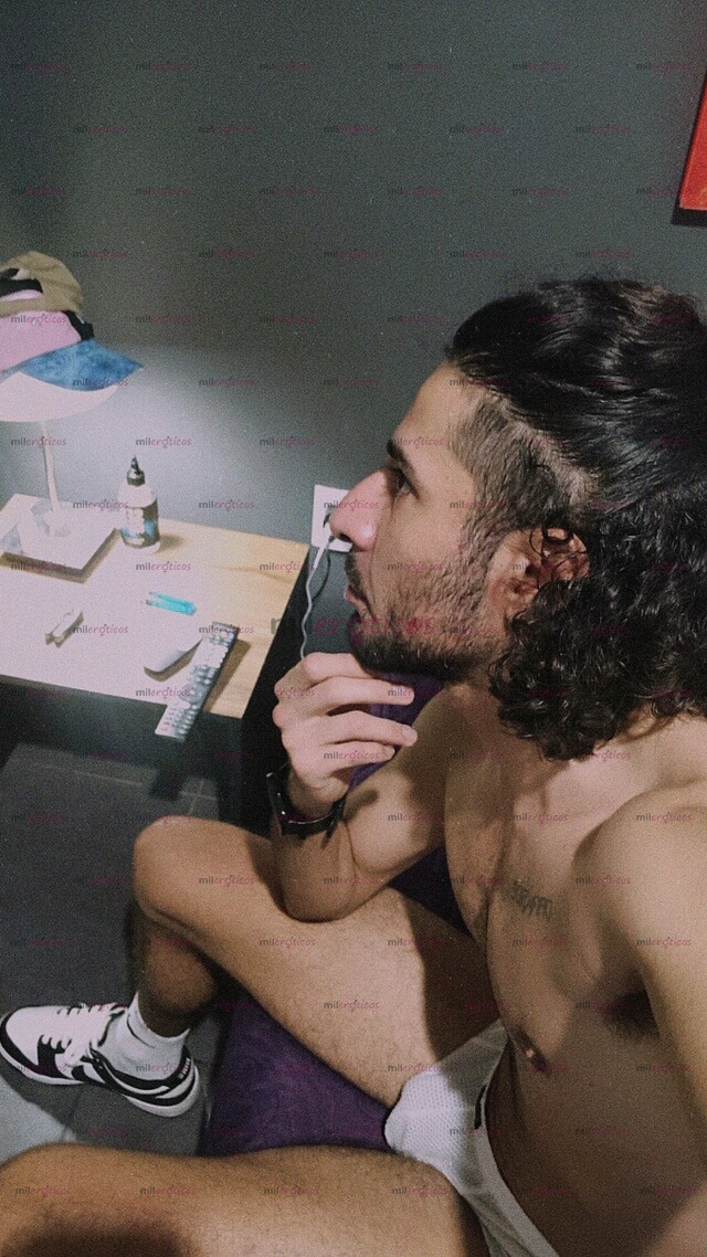 FOTOS DE TU CHACALON ME QUERRÁS DE FIJO. GUAPO, ATREVIDO Y MORBOSO. 24 7 PROMOS DIARIAS