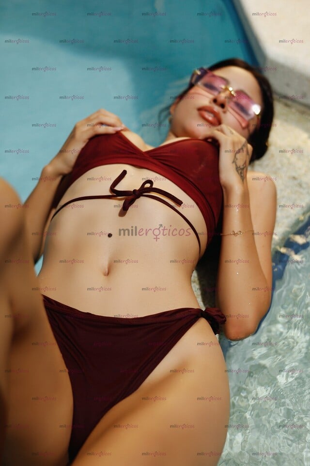 FOTOS DE ABRYL DOMÍNGUEZ LINDA FLAQUITA , DULCE Y EXTROVERTIDA PRIMERA VEZ EN MEDELLÍN