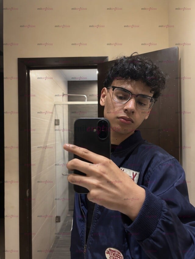 FOTOS DE TENGO 18 AÑOS ESTOY EN PREPA Y SOY ALGO TÍMIDO AL PRINCIPIO.