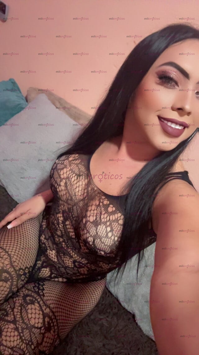 FOTOS DE JOVENCITA CALIENTE Y FOGOSA CON RICA VERGA Y CULO PARA DISFRUTAR