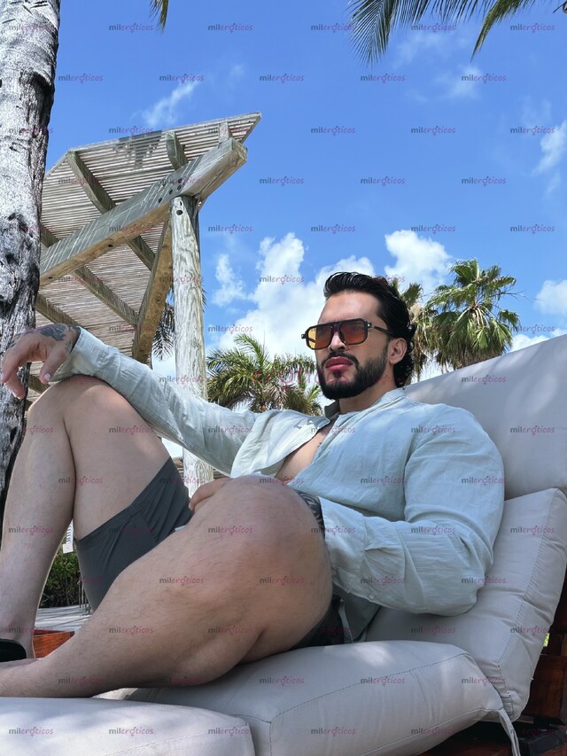 FOTOS DE HOLA SOY YONS CHICO FITTNES,CREATIVO, PERSONA EXTROVERTIDA AMABLE Y RESPONSABLE