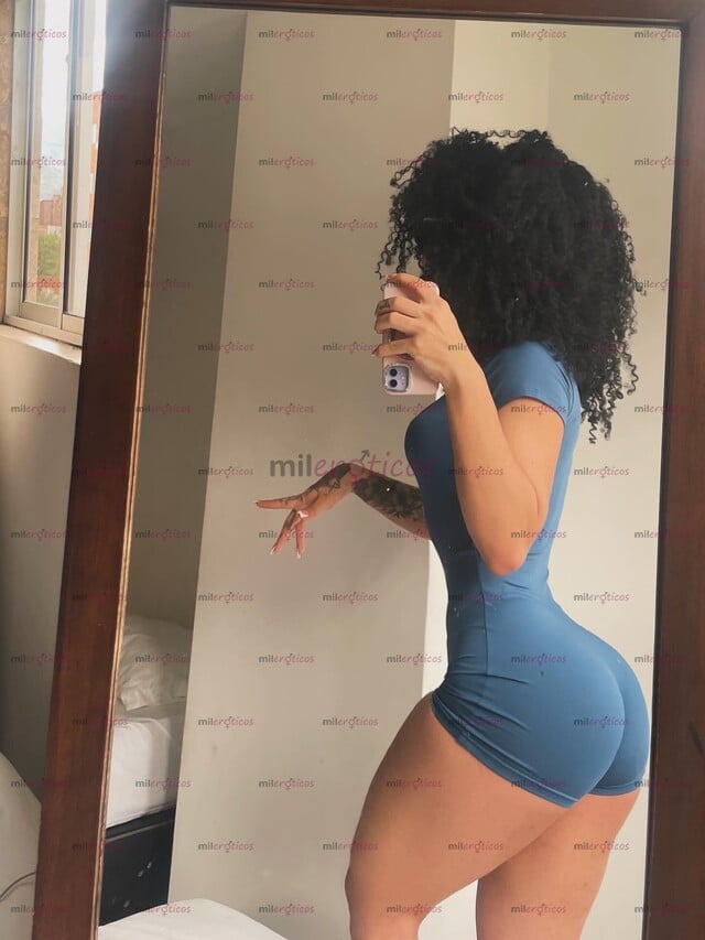 FOTOS DE FEMENINA Y AGUANTADORA COSTEÑA FITNESS UNA VERDADERA SENSACION DELUXE