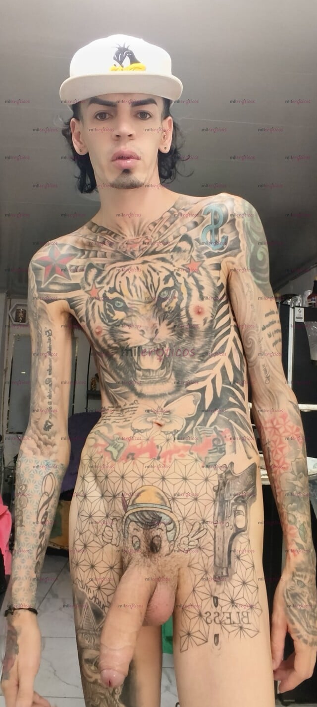FOTOS DE FLACO ACTIVO BLANCO TATUADO VERGON SERIO RESERVADO