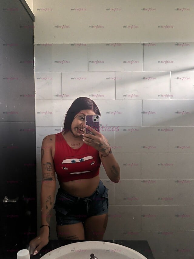 FOTOS DE OLA SOY ALEJA TATUADA CON 23 AÑOS PELIS ROJA
