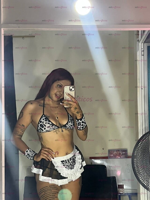 FOTOS DE OLA SOY ALEJA TATUADA CON 23 AÑOS PELIS ROJA
