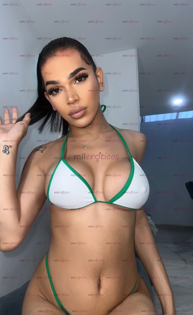 FOTOS DE MIA MONTESINOS TRANSEXUAL DE 20 CM DE VERGA Y BUEN FÍSICO ESBELTA Y ELEGANTE