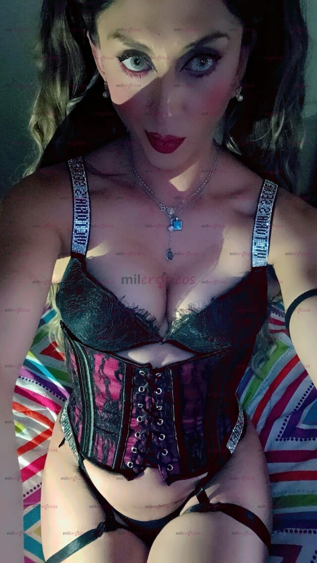 FOTOS DE BELLA TRANS NATURAL , OJOS MIEL , ACTIVA