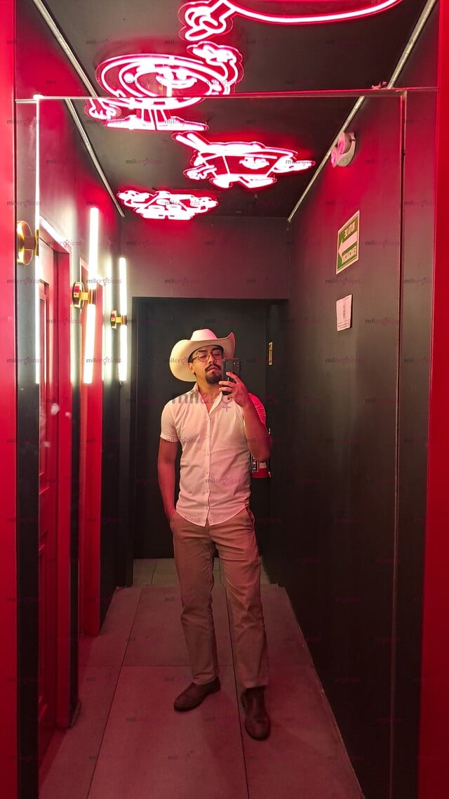 FOTOS DE VAQUERITO PASIVO AGUANTADOR BUENA ONDA. PASAREMOS UN RATO MUY RICO