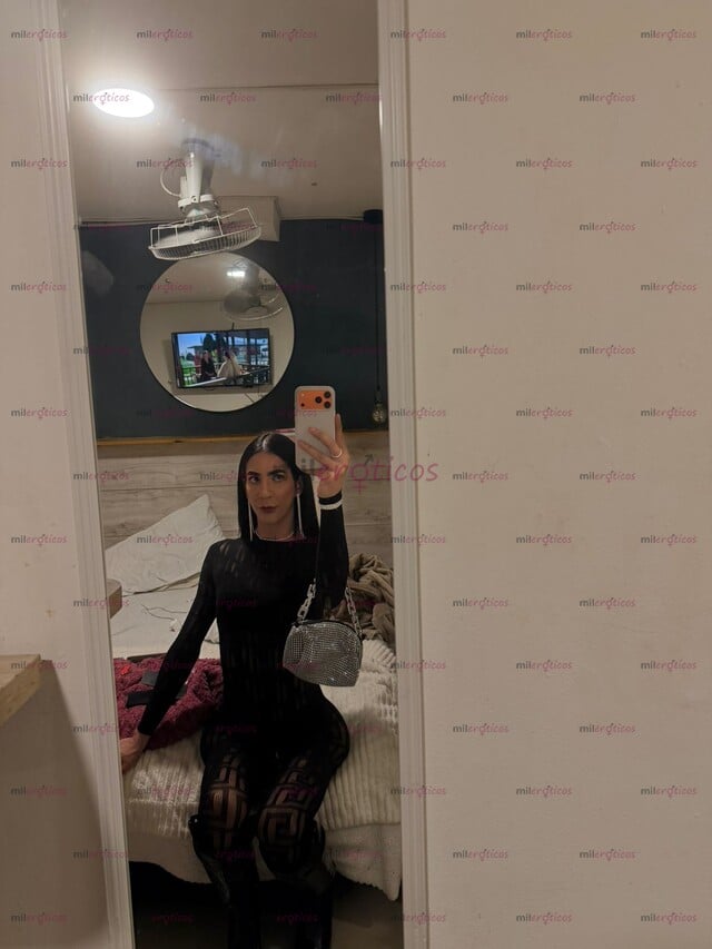 FOTOS DE NENA DOMINATE MUY CALIENTE EN LA CAMA DISPUESTA A LLENARTE DE LECHE