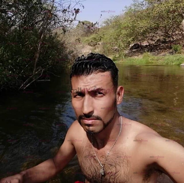 FOTOS DE CHAVO MORENITO CONFLEXION NORMAL DISPUESTO A PASAR UN RATO AGRADABLE AQUÍ ESTOY