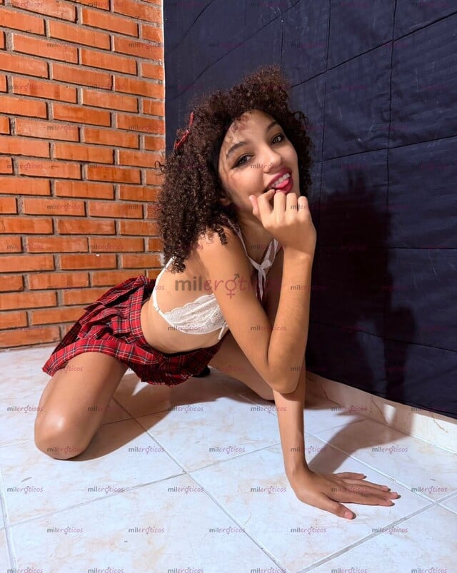 FOTOS DE HOLA PAPI SOY SARAA JOVEN CALIENTE, QUIERO CUMPLIR TODAS TUS FANTASÍAS