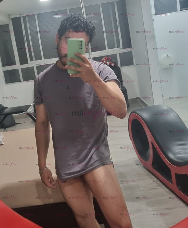 FOTOS DE BOY TOY, I LIKE TO BE USED BY OLDER WOMAN