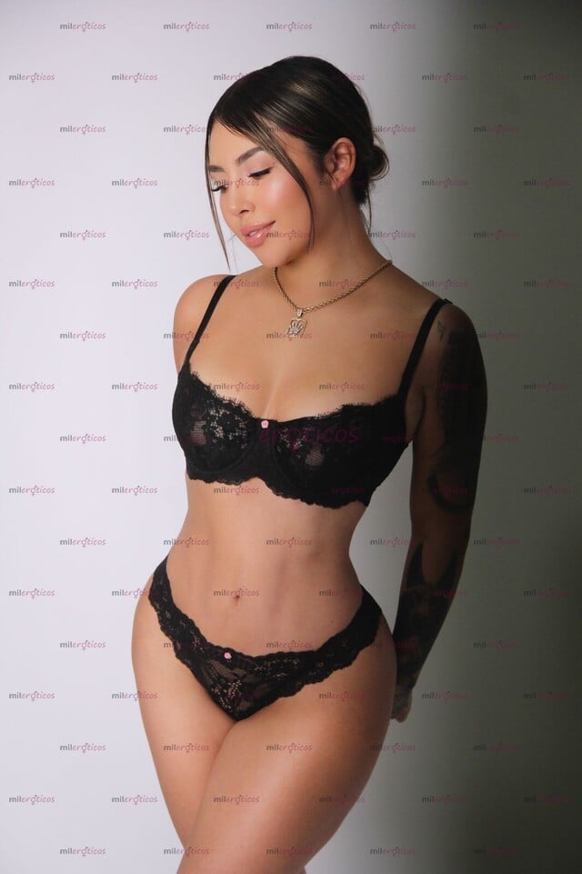 FOTOS DE CUERPO DE DIOSA Y CARITA DE ANGEL 19 AÑITOS CON LUGAR