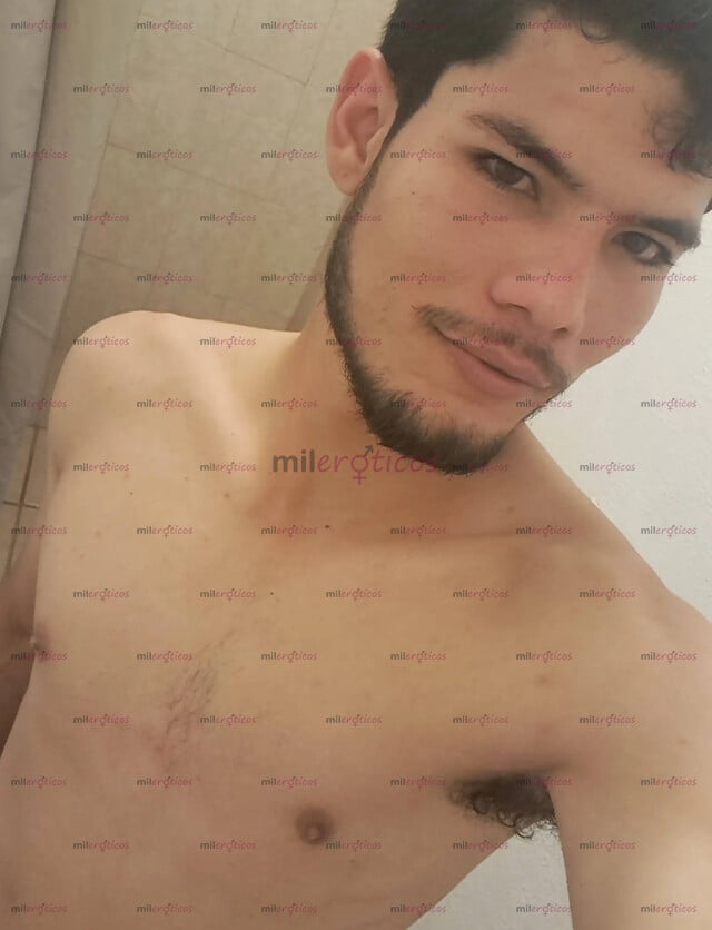 FOTOS DE UNIVERSITARIO VERGON I MUI CALIENTE LLENO DE LECHE
