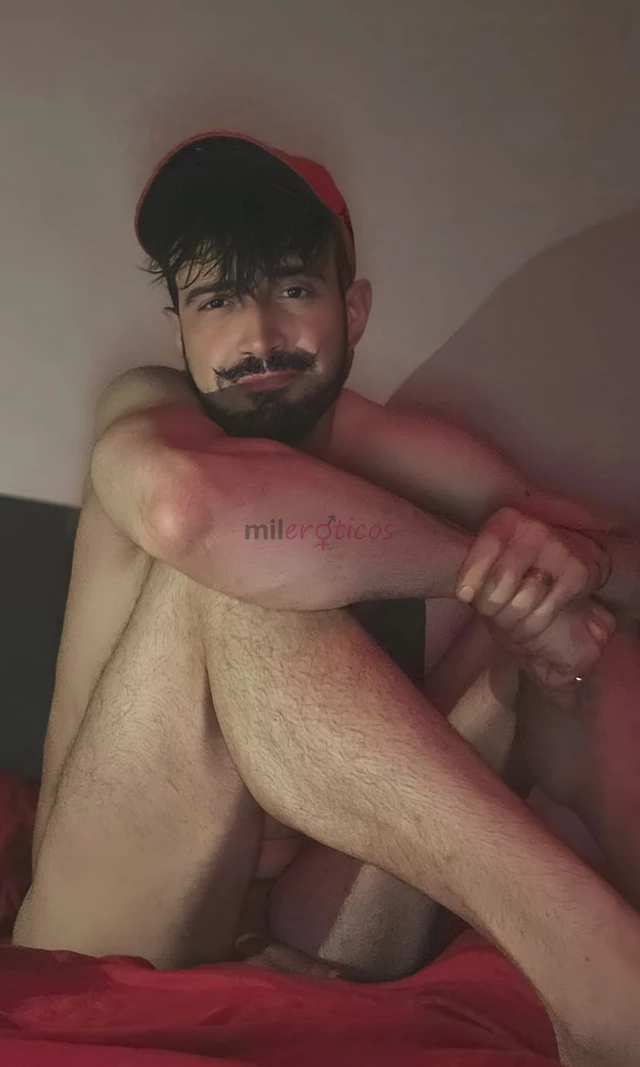 Vinny garciaaquele talento que poucos conhecem com o jeitinho que so eu sei fazer e ai firmeza sou o vinny goiano raiz mas dei um pulo aqui na cidade...