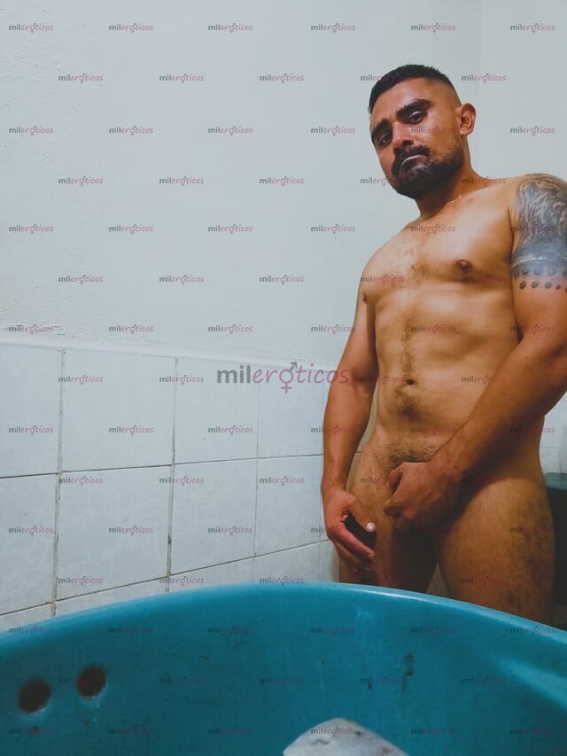 FOTOS DE JOVEN MACHO, DISCRETO, COMPLACIENTE PARA UN MOMENTO DE SEXO O ALGO MAS