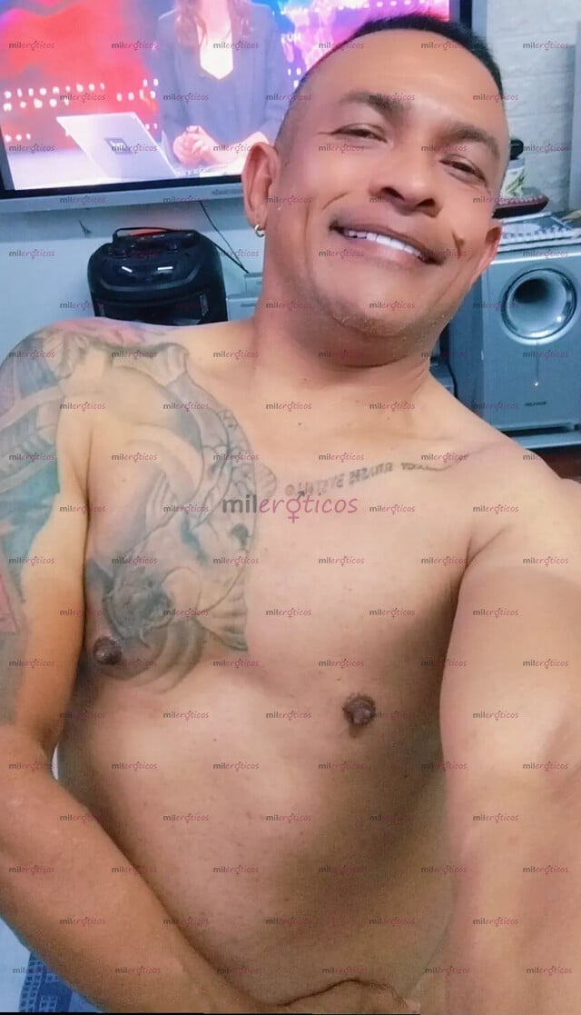 FOTOS DE COSTEÑO XXXL VERGÓN RECIÉN LLEGADO DE CARTAGENA CON BUENA ERECCIÓN Y LECHERO