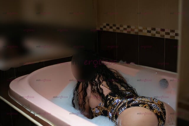 FOTOS DE FOLLAME RICO EN UN JACUZZI PASA TUS DEDOS POR MI VAGINA JUGOSA DESDE 450