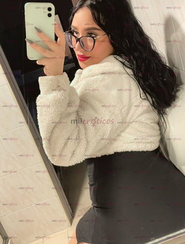 FOTOS DE DESEOSA DE MUCHA LECHE SENOS RICOS ROSADITOS