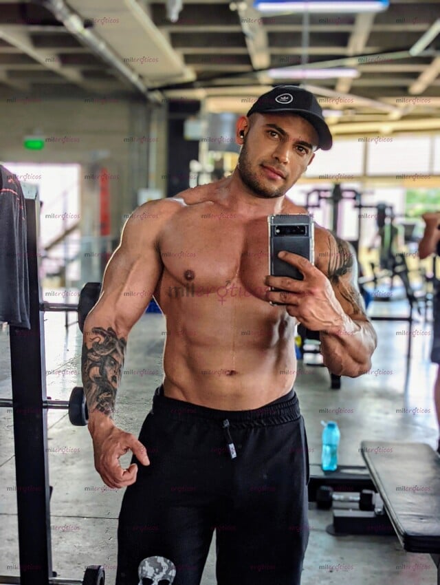FOTOS DE AMABLE, CON BUENA ACTITUD, Y SIEMPRE CALIENTE