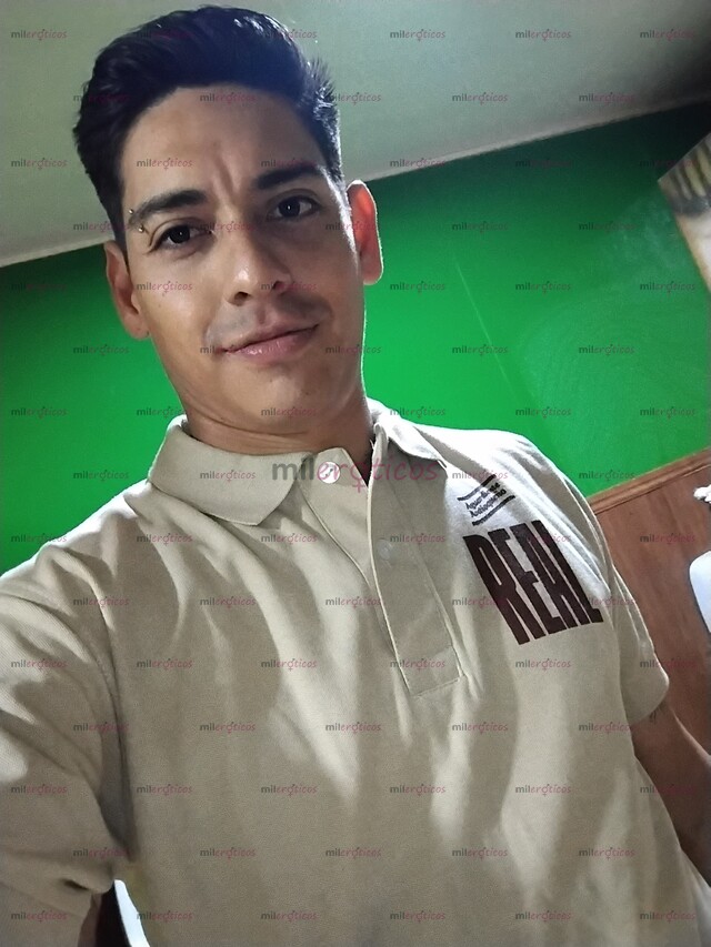 FOTOS DE JOVEN PINTA DESCOMPLICADO Y SIN AFANES. CONTACTAME VENEZOLANO
