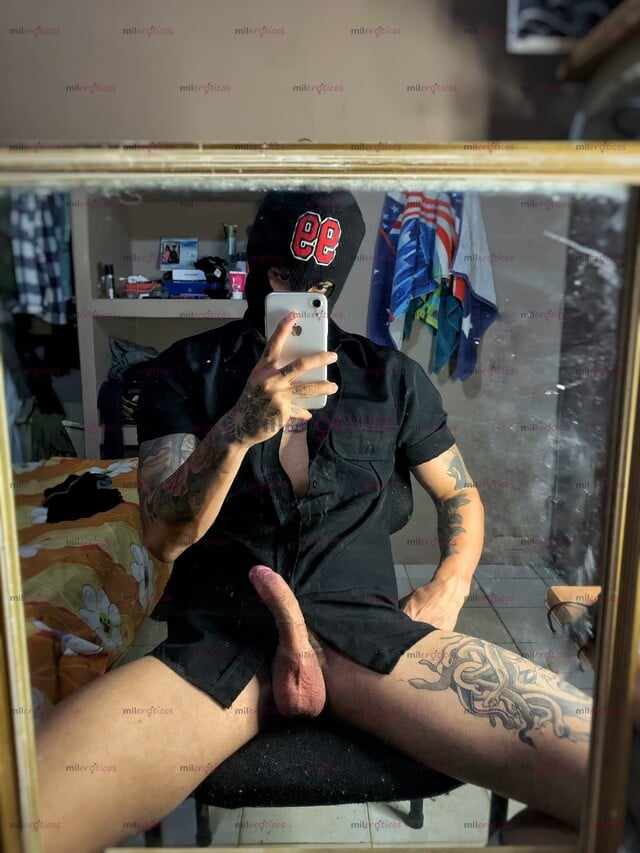 FOTOS DE TATUADO CON VERGA GRANDE GIGOLÓ PROFESIONAL BILINGÜE (ESPAÑOL
